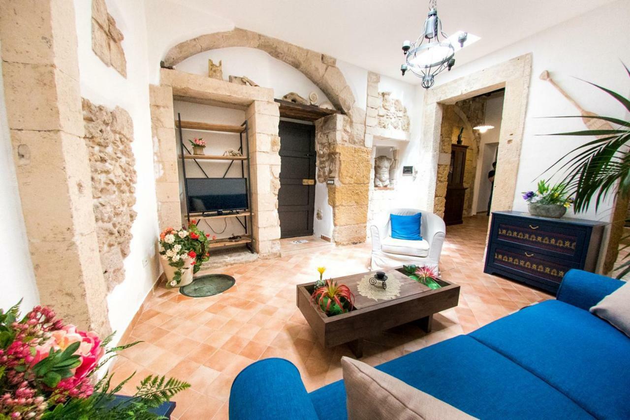 Apartament Ortigia Ancient House Syrakuzy Zewnętrze zdjęcie