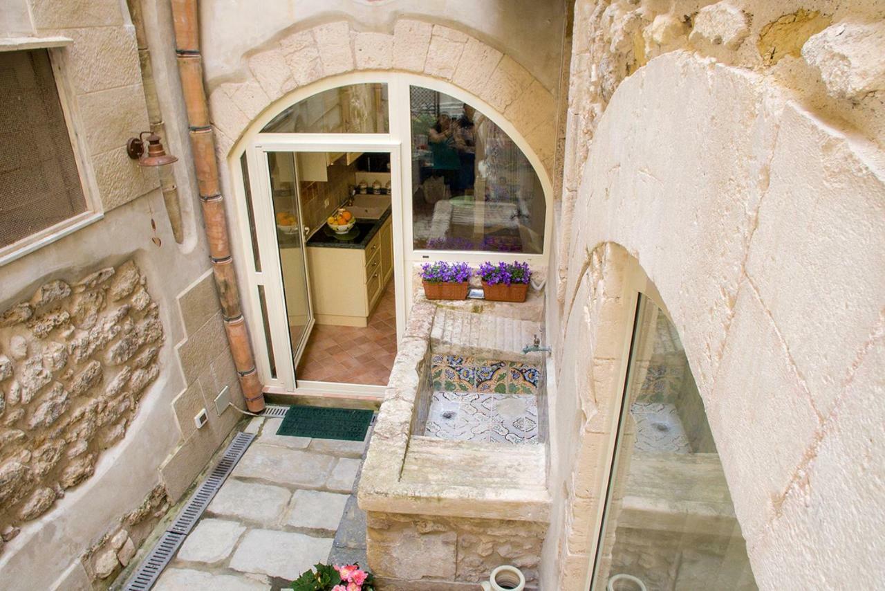 Apartament Ortigia Ancient House Syrakuzy Zewnętrze zdjęcie